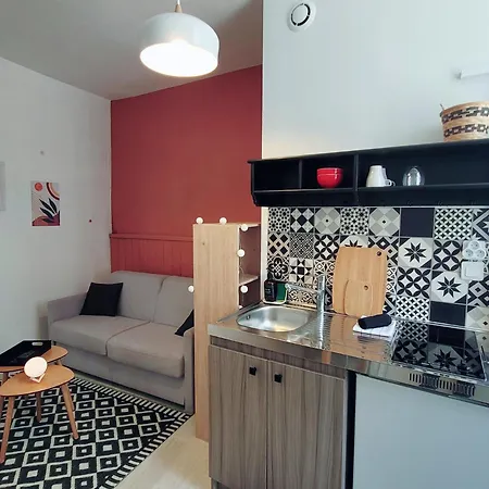 Hypercentre Proche Vieux Marche Apartment *